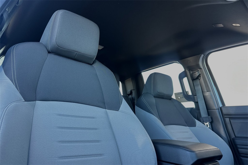 Vehicle image 13 of 22