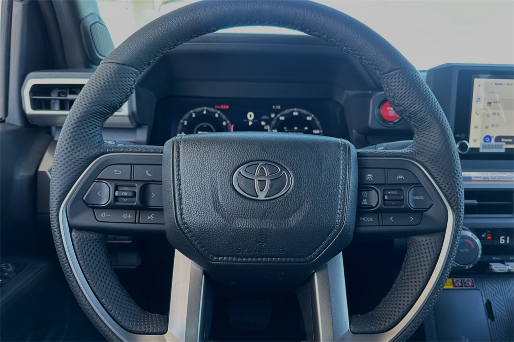 Vehicle image 19 of 22