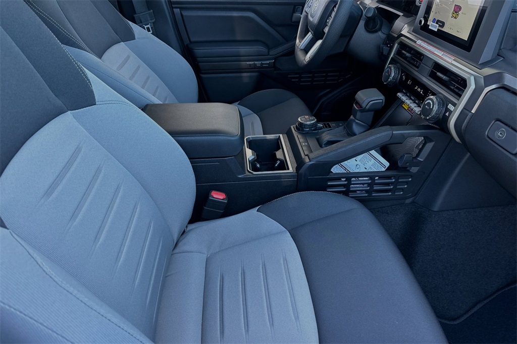 Vehicle image 12 of 22