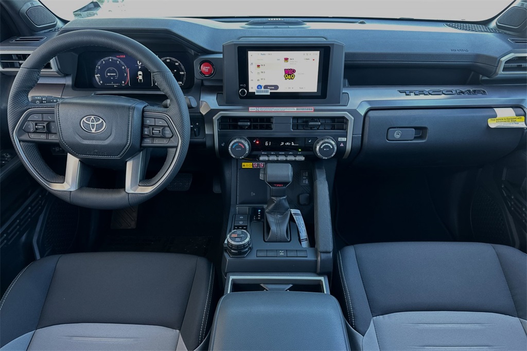 Vehicle image 10 of 22