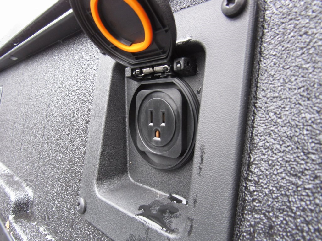 Vehicle image 10 of 40