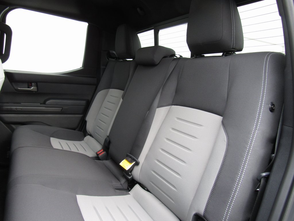 Vehicle image 20 of 40