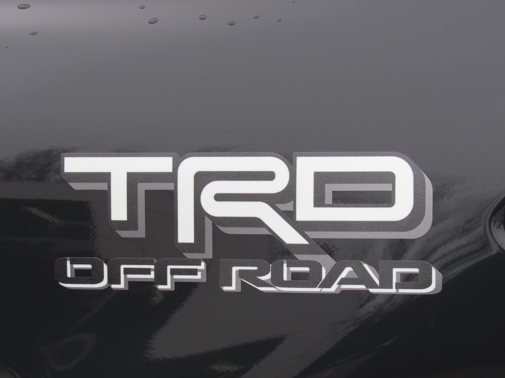 Vehicle image 11 of 40