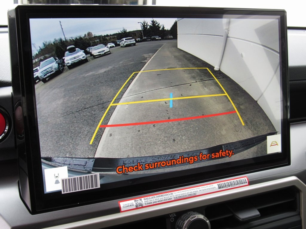 Vehicle image 36 of 40