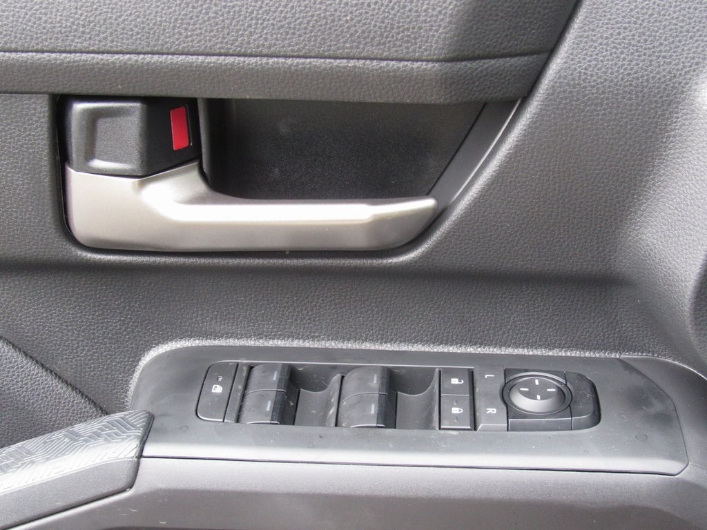 Vehicle image 39 of 40