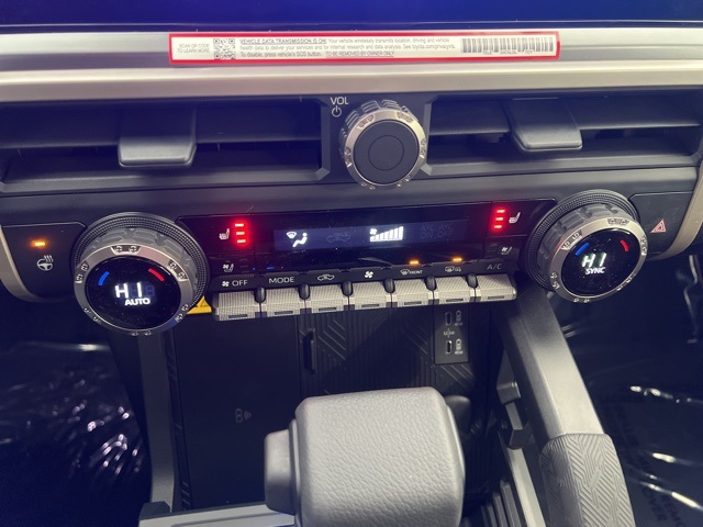 Vehicle image 16 of 19