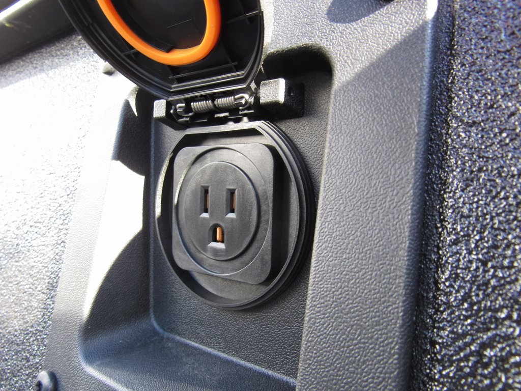 Vehicle image 9 of 40