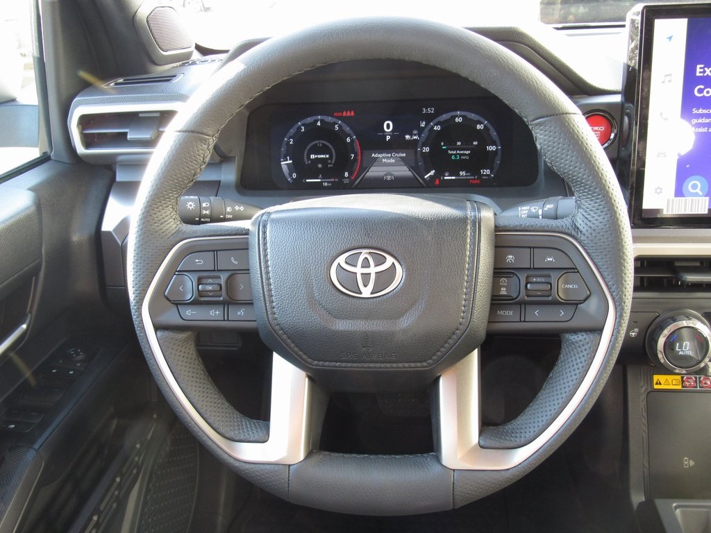Vehicle image 25 of 40