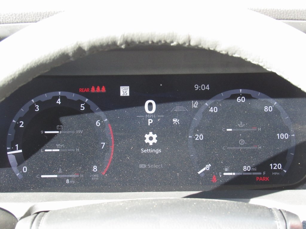 Vehicle image 25 of 40