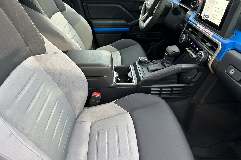 Vehicle image 12 of 22