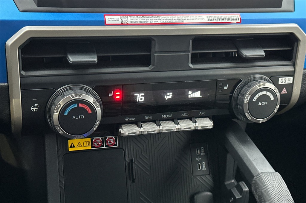 Vehicle image 16 of 22