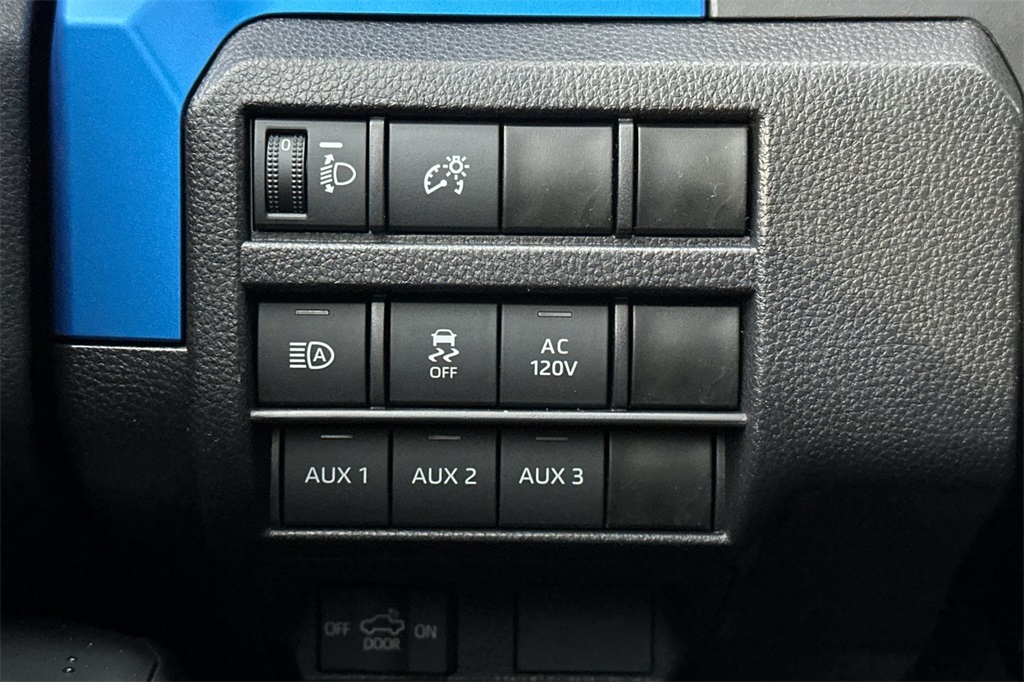 Vehicle image 21 of 22