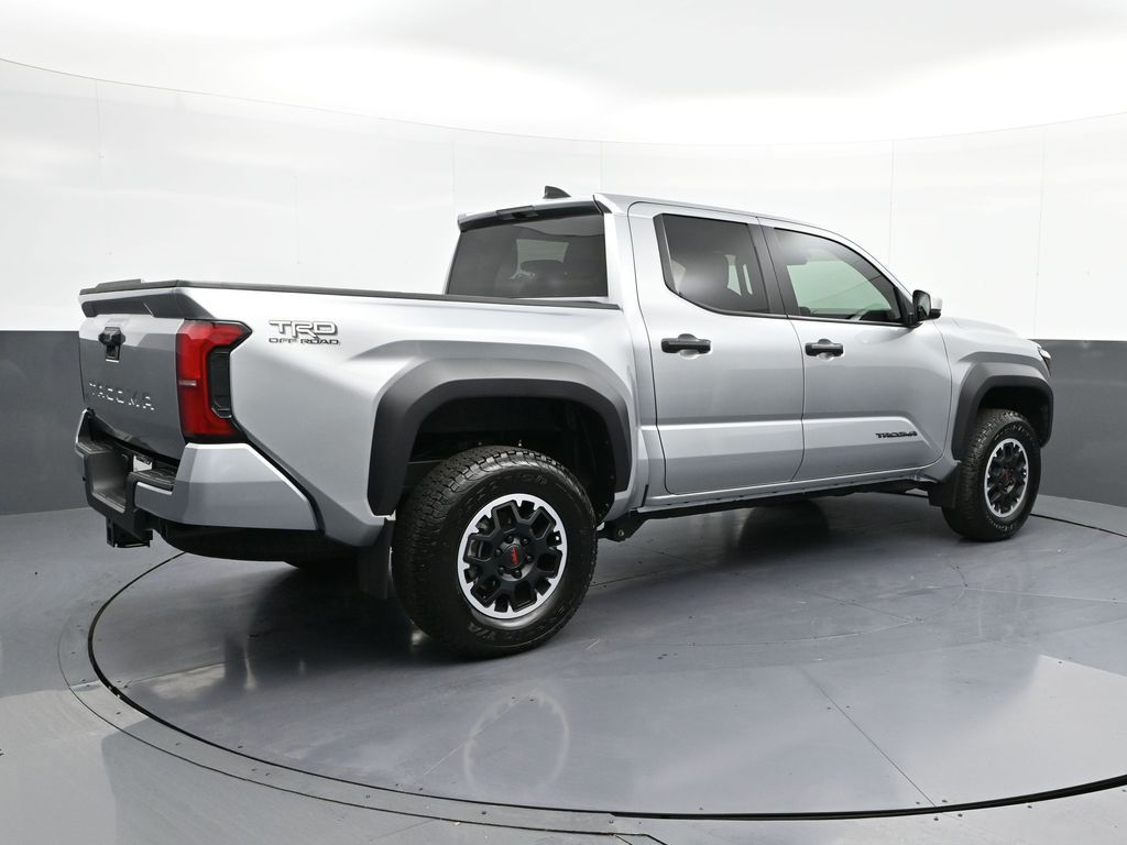 Vehicle image 14 of 32