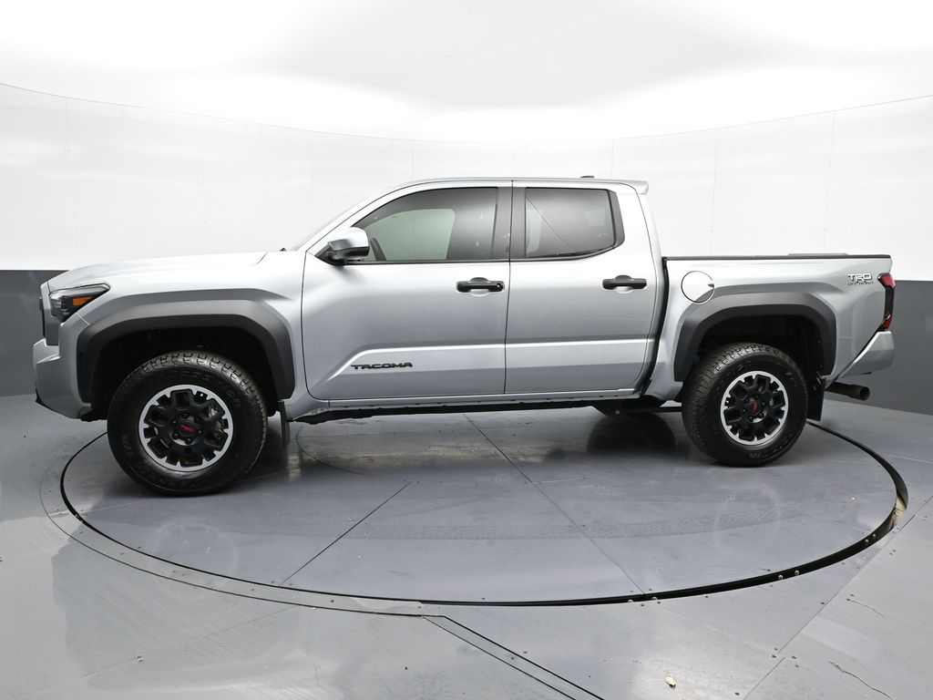 Vehicle image 24 of 32