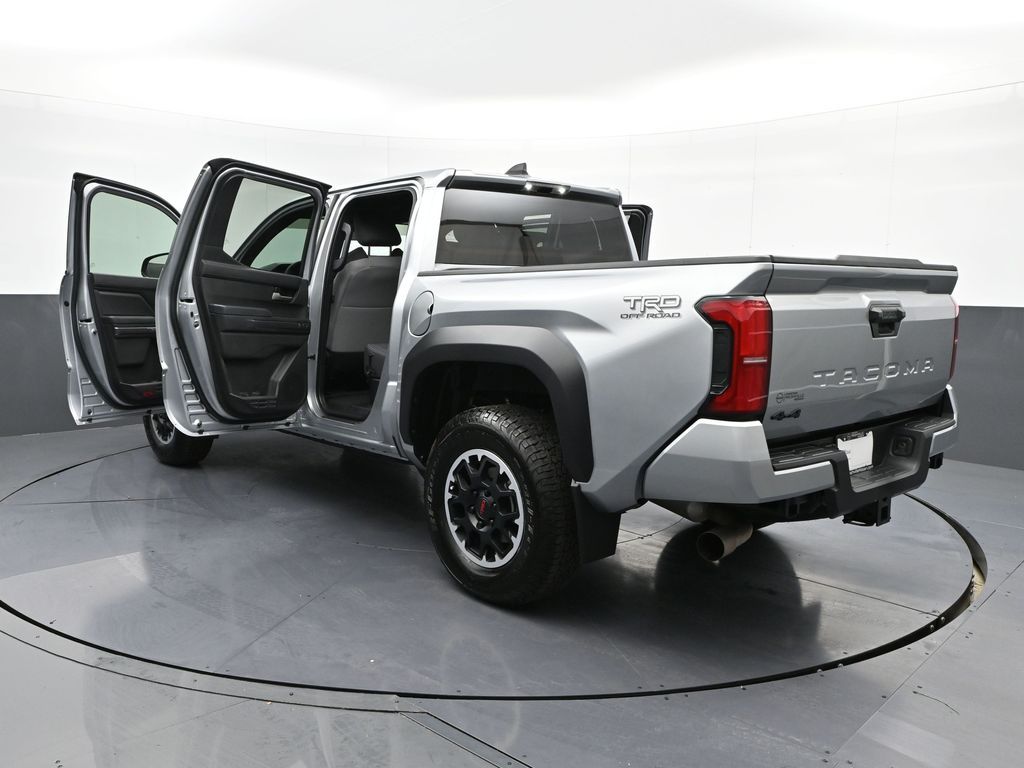 Vehicle image 19 of 32