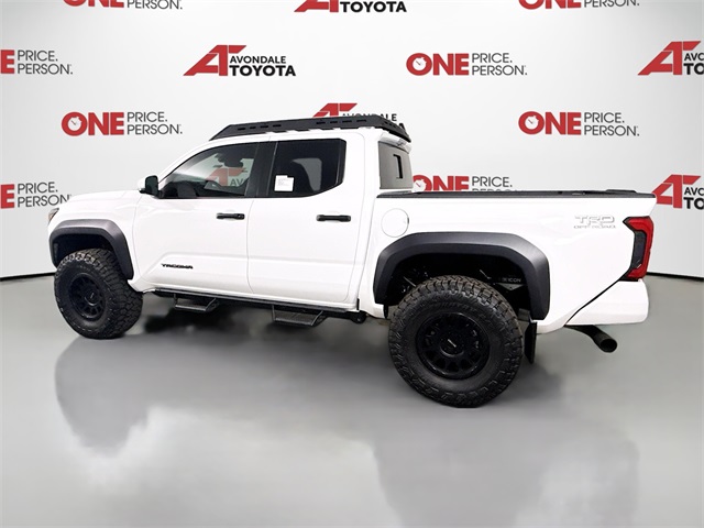 Vehicle image 7 of 40