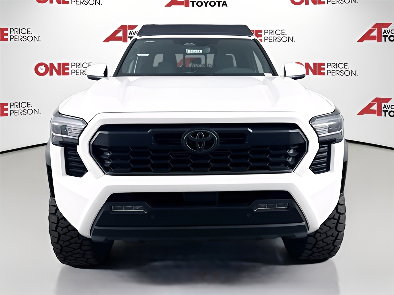 Vehicle image 34 of 40