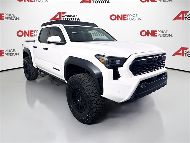 Vehicle image 3 of 40