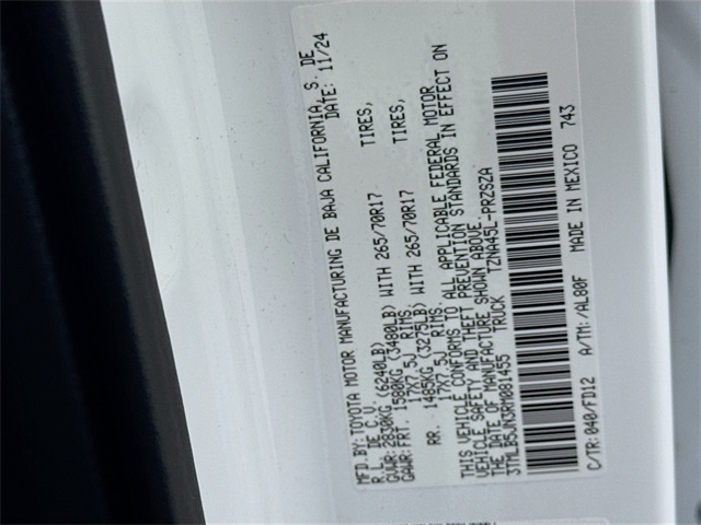 Vehicle image 31 of 40