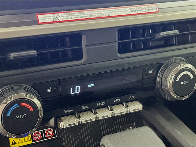 Vehicle image 20 of 40