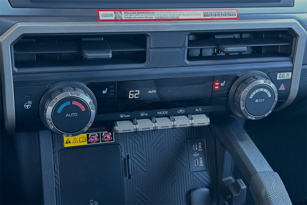 Vehicle image 16 of 22