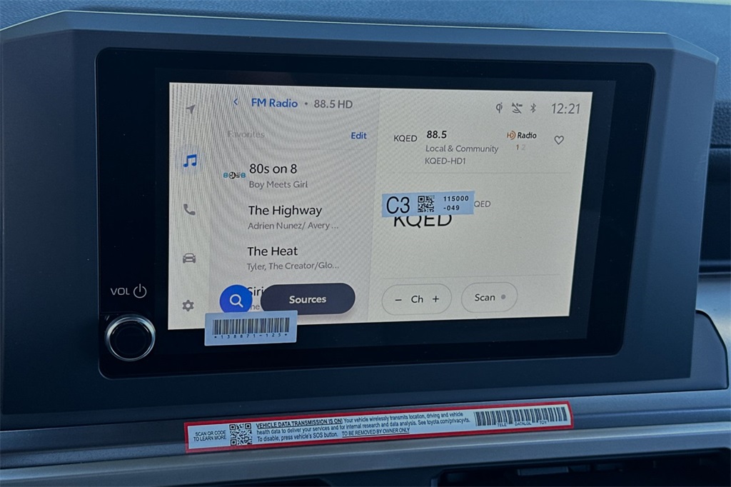 Vehicle image 14 of 22