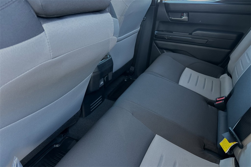 Vehicle image 9 of 22