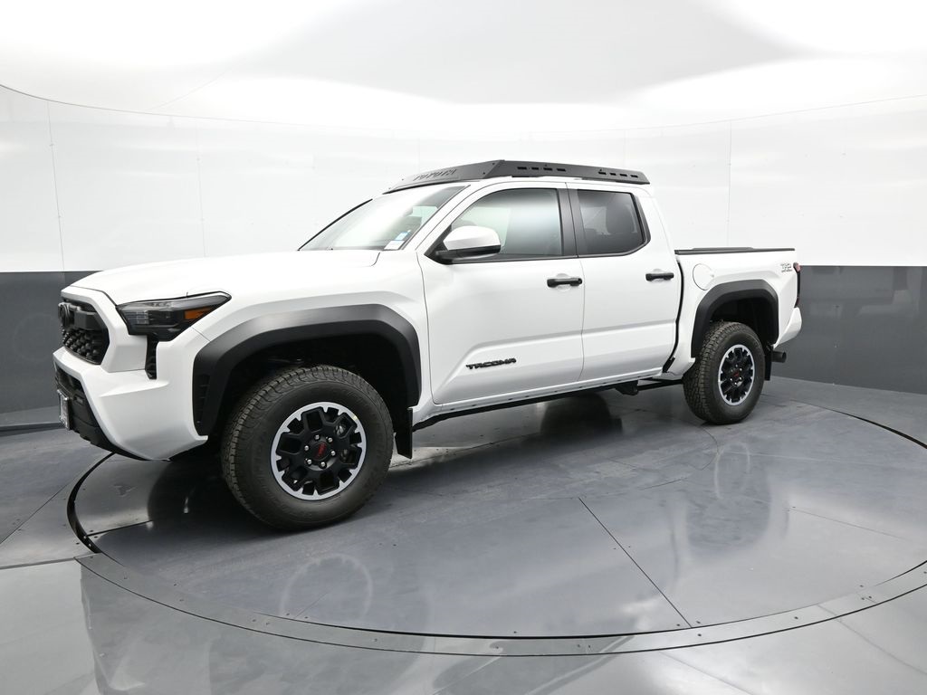2024 Toyota Tacoma Limited Image 3 of 46