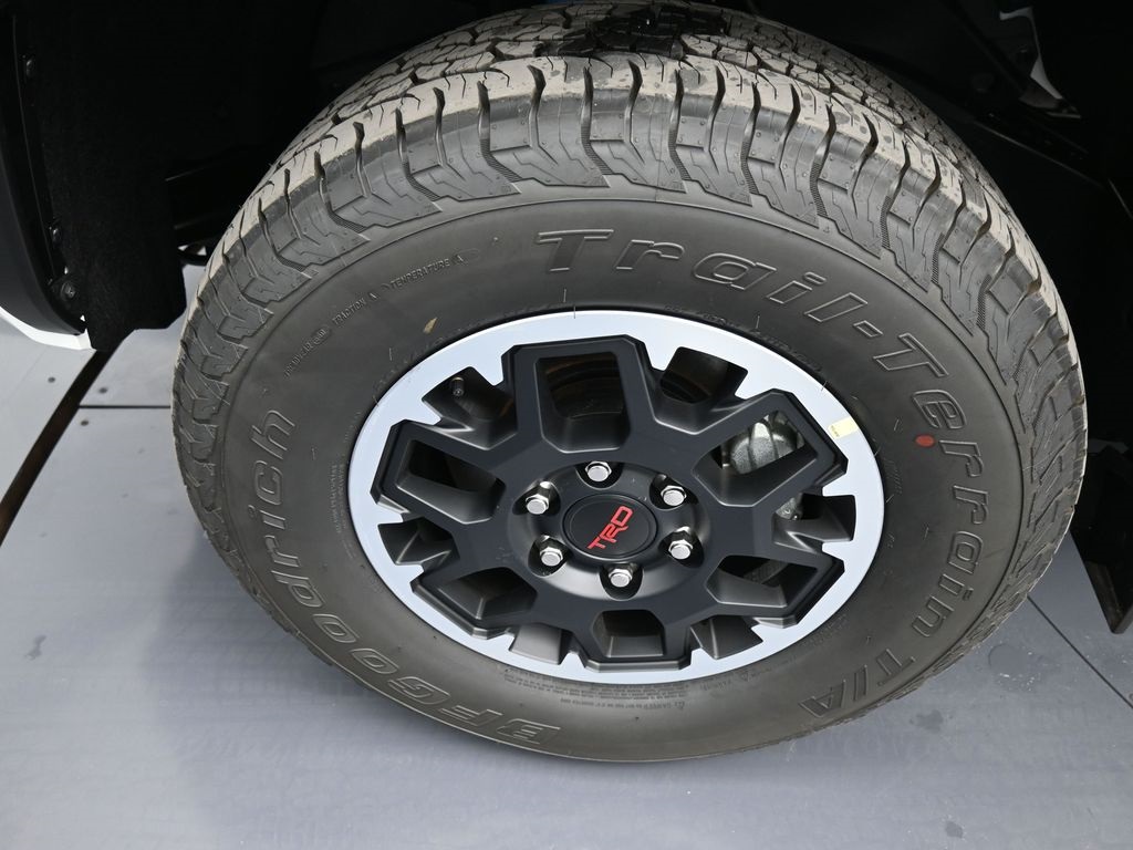 2024 Toyota Tacoma Limited Image 35 of 46
