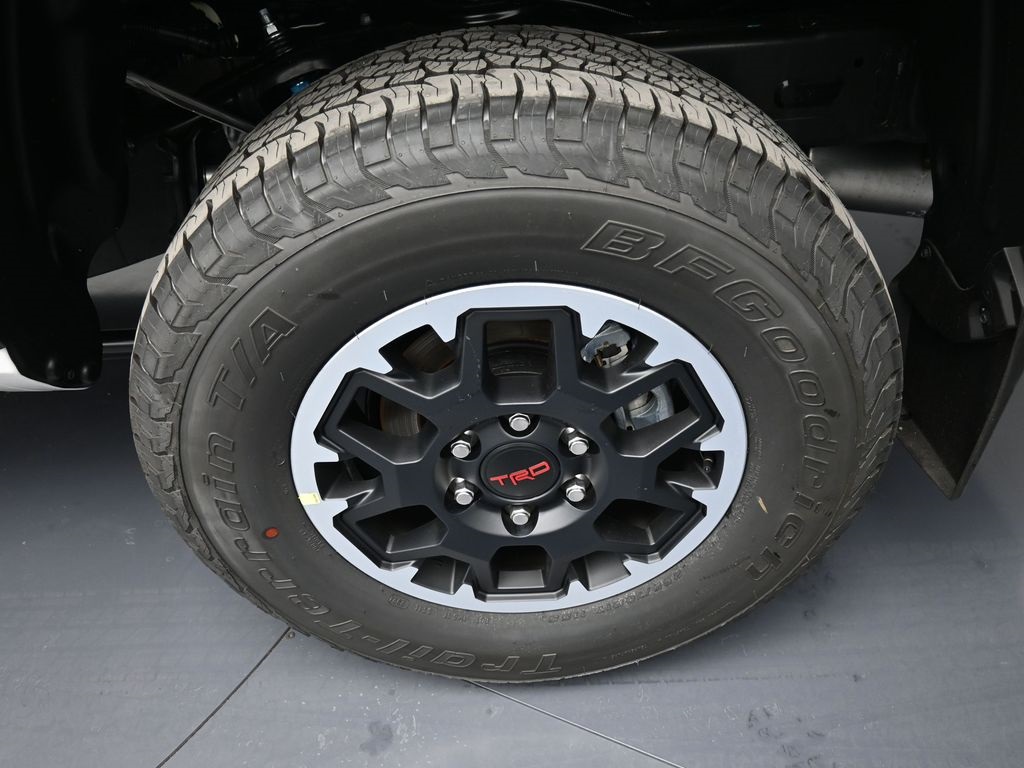 2024 Toyota Tacoma Limited Image 36 of 46