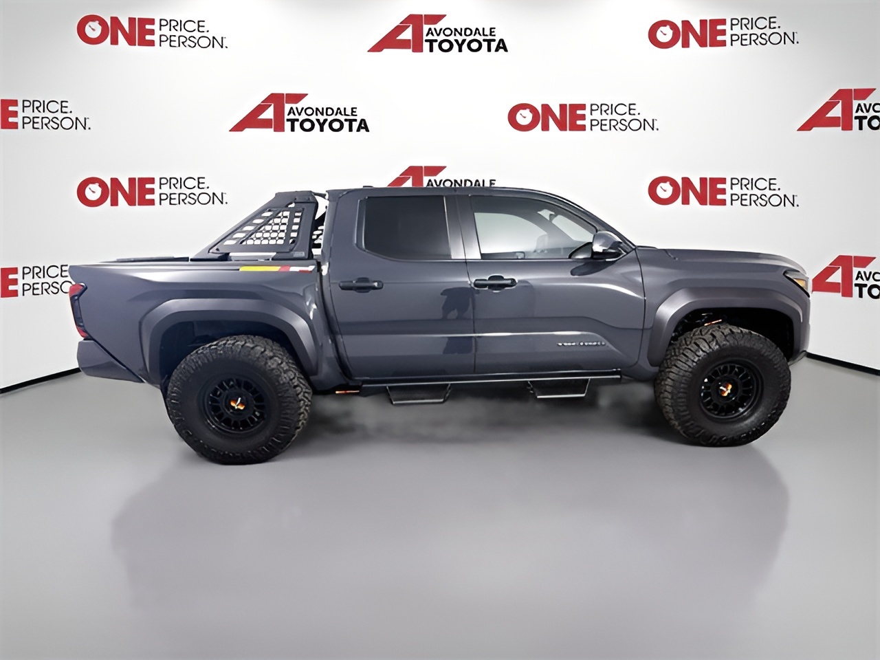 Vehicle image 37 of 41