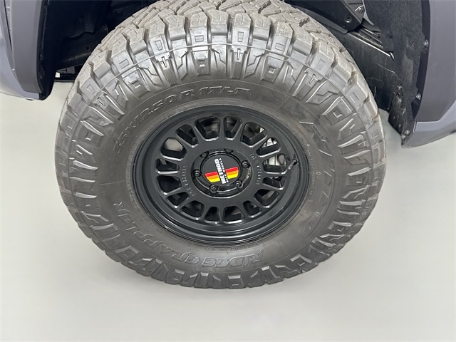 Vehicle image 30 of 41