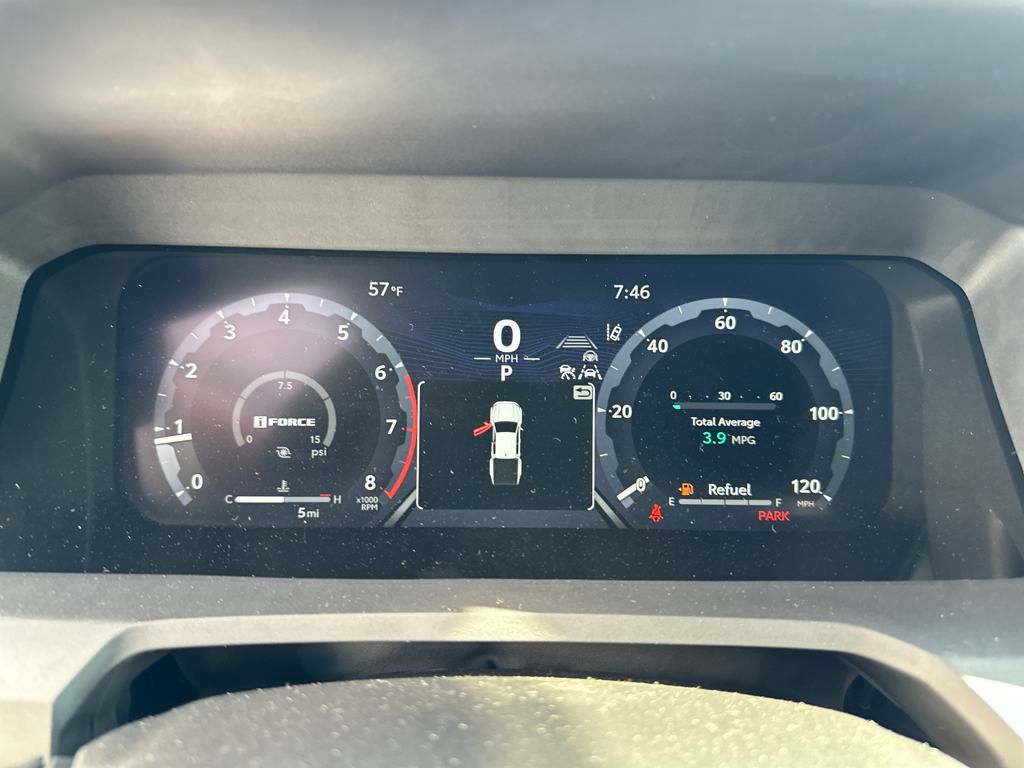 Vehicle image 21 of 29