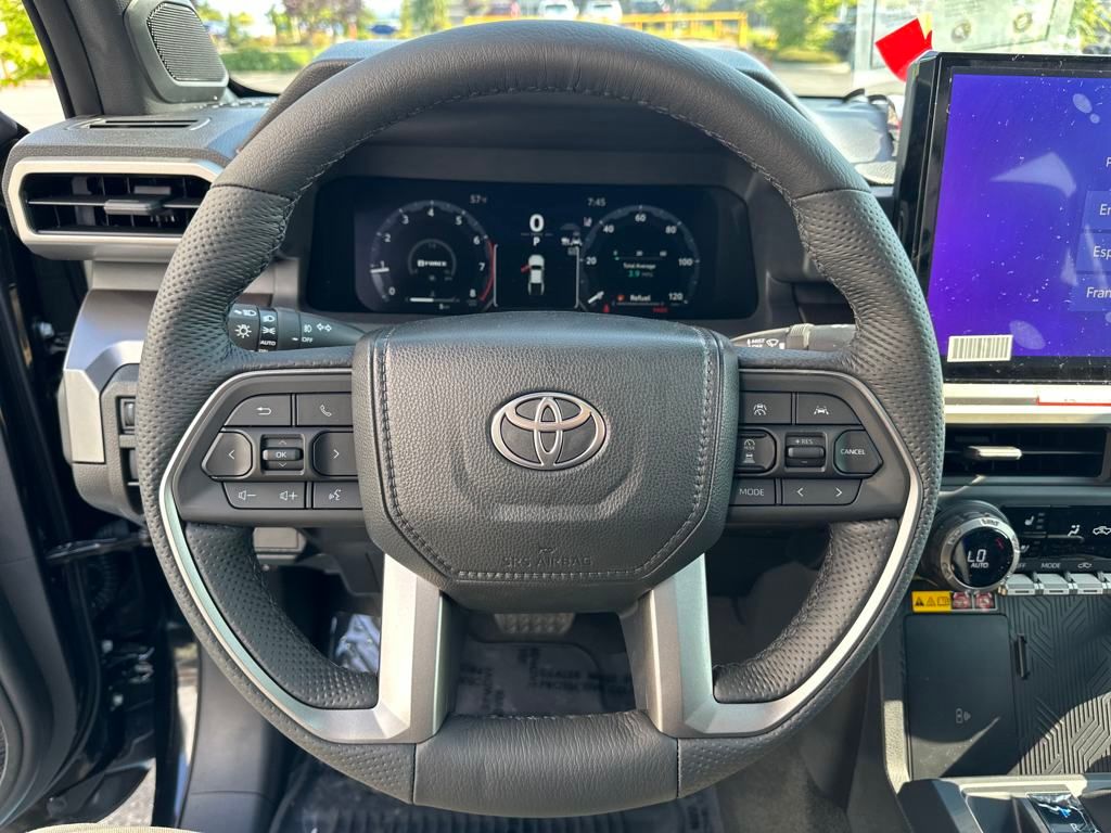 Vehicle image 18 of 29