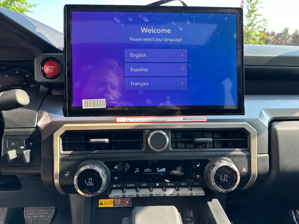 Vehicle image 22 of 29