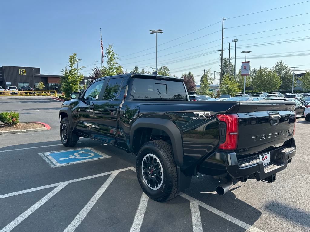 Vehicle image 6 of 29