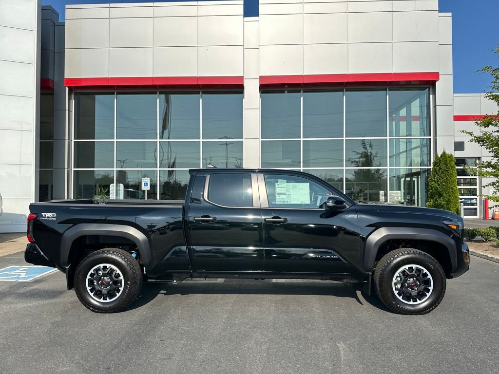 Vehicle image 4 of 29