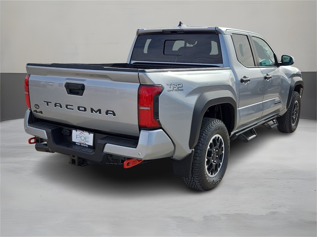 Vehicle image 4 of 12