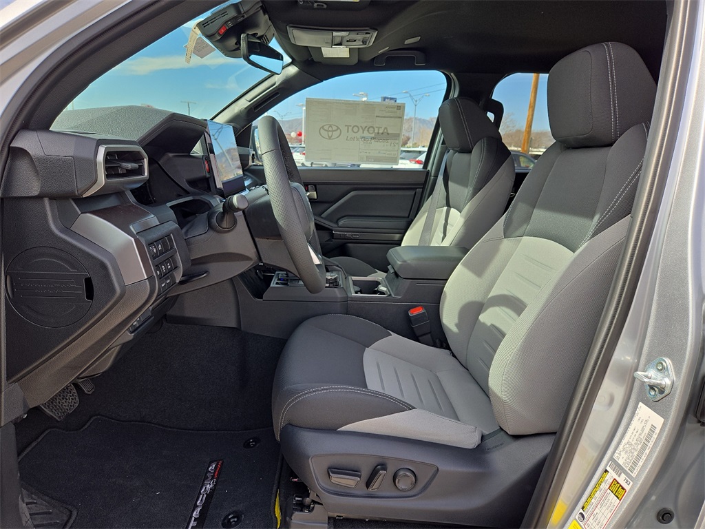 Vehicle image 9 of 12