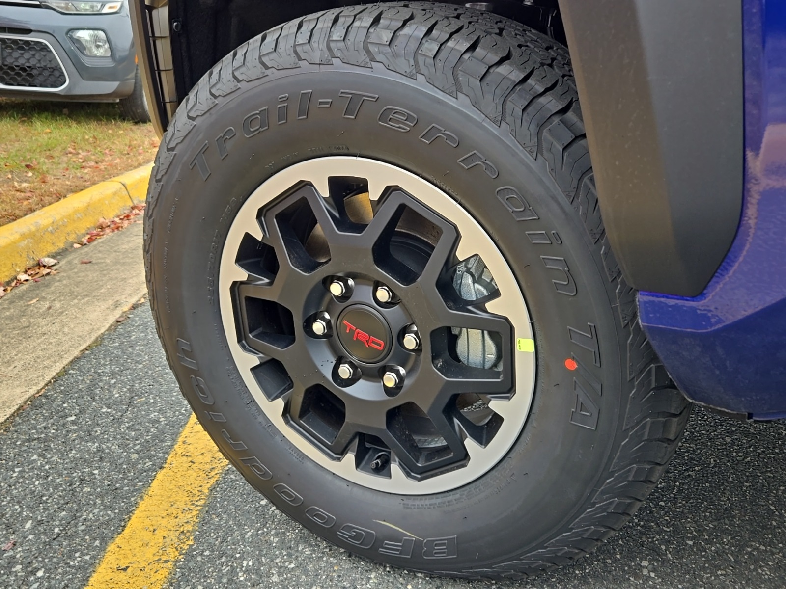 Vehicle image 16 of 49