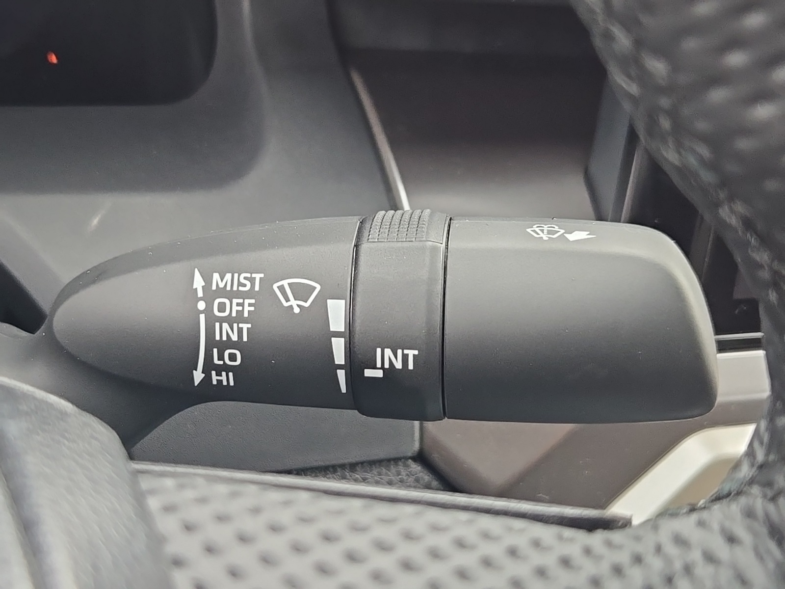 Vehicle image 34 of 49