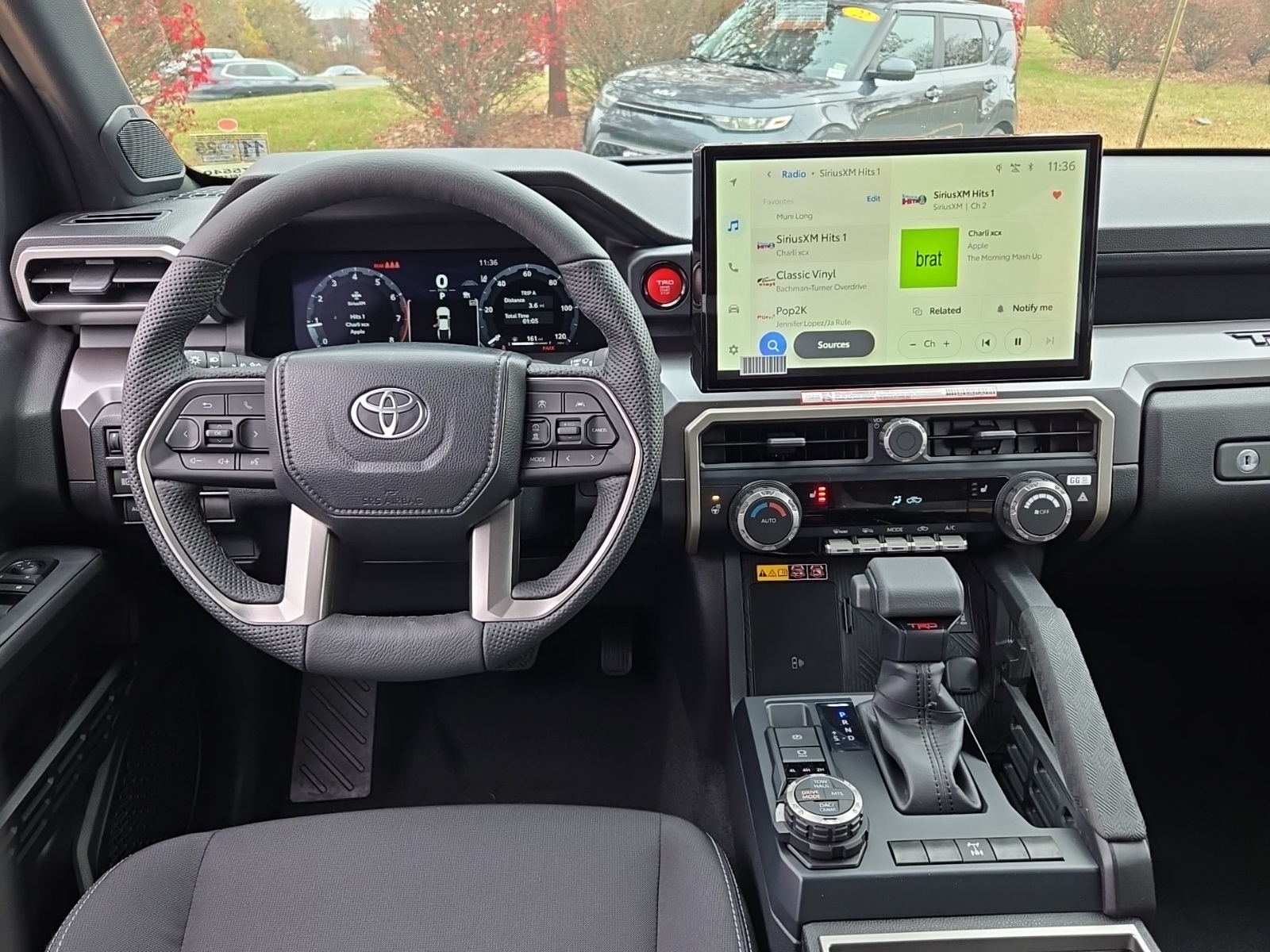 Vehicle image 21 of 49