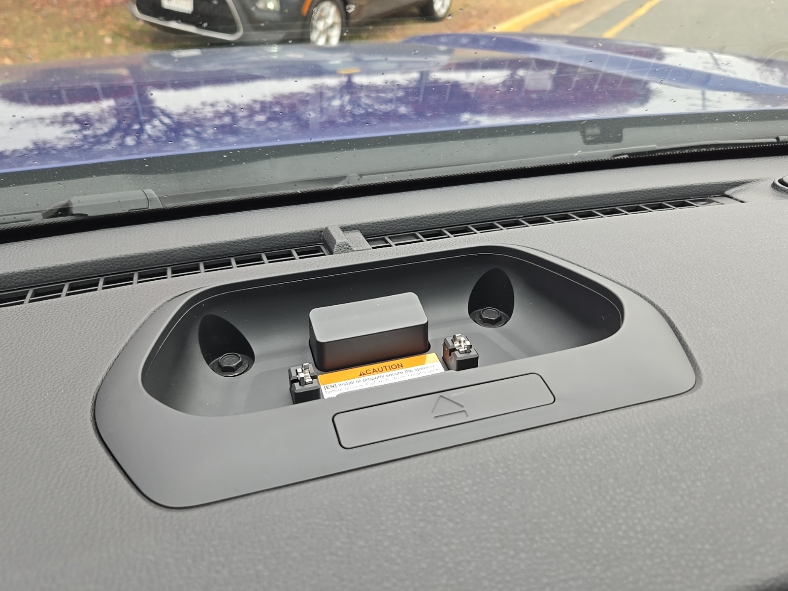 Vehicle image 38 of 49