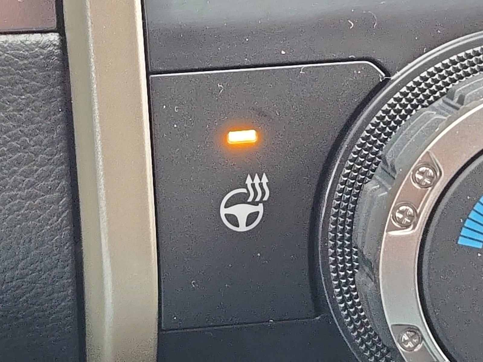 Vehicle image 42 of 49