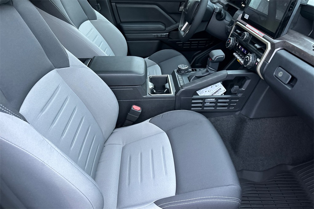 Vehicle image 12 of 22