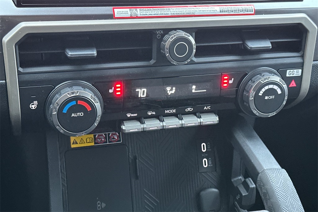 Vehicle image 16 of 22
