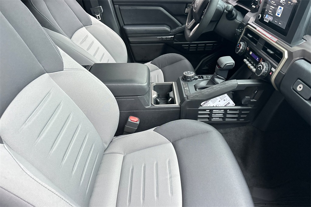 Vehicle image 12 of 22