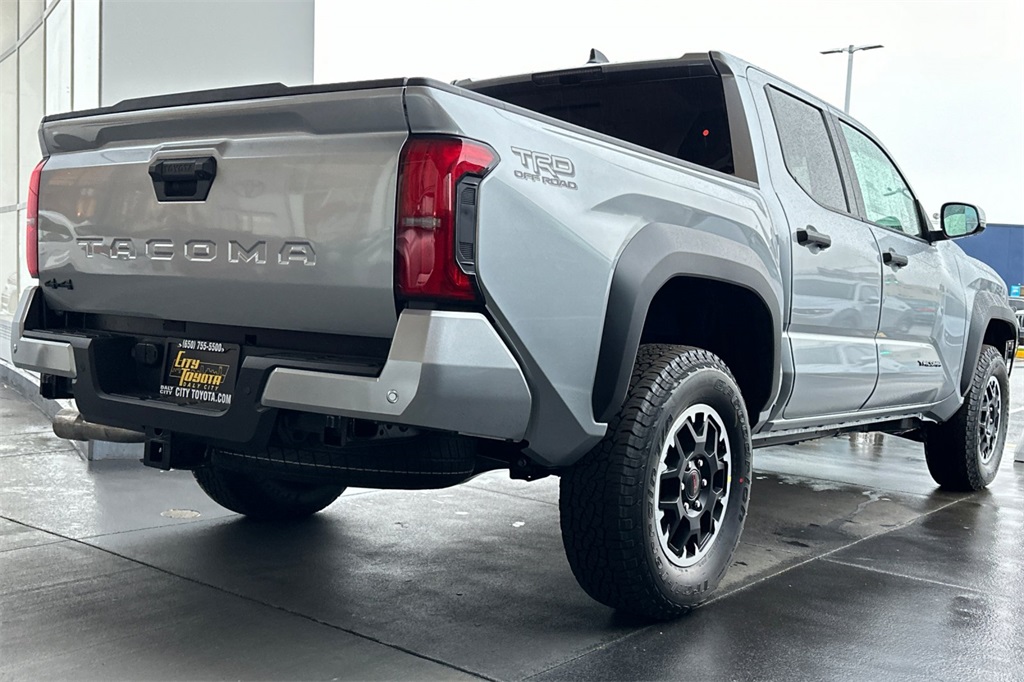 Vehicle image 5 of 22