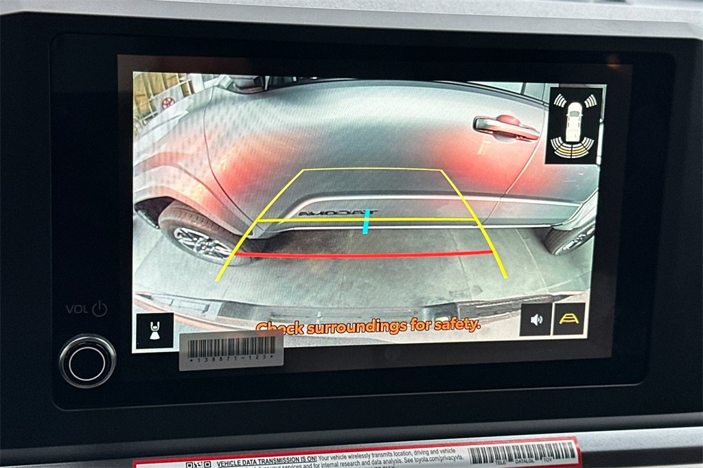 Vehicle image 15 of 22
