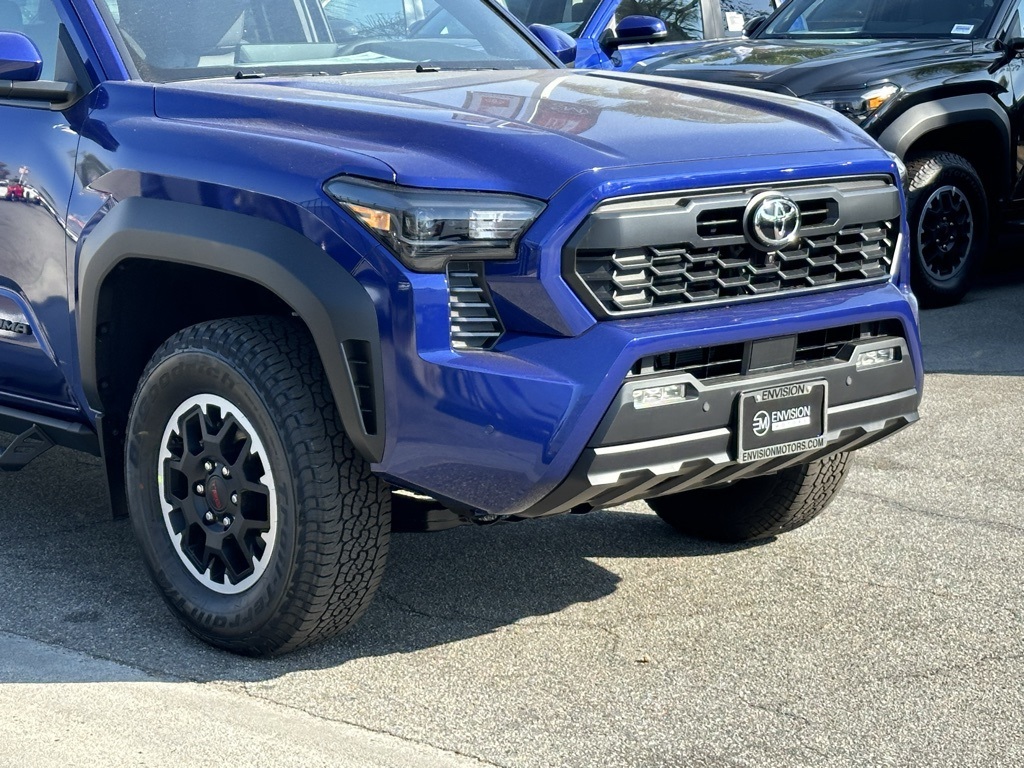 Vehicle image 5 of 28